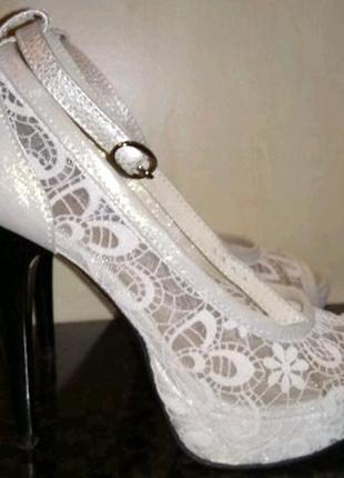 Туфлі на підборах гіпюрові мереживні молочні 36 (23 см)