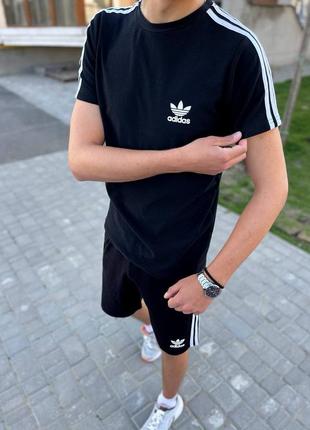 Базовый летний спортивный костюм adidas, футболка и шорты2 фото