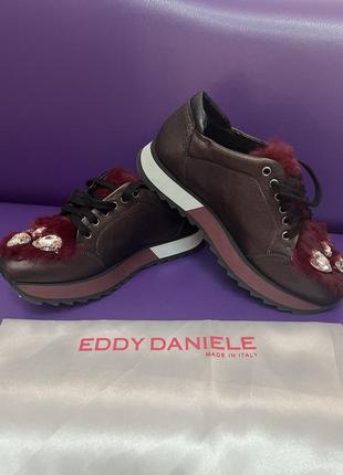 Кросівки eddy daniele 39 розміру нові