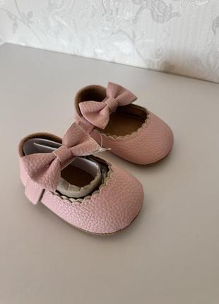 Пінетки на дівчинку