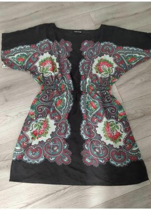Короткое шелковое платье туника с цветочным принтом1 фото