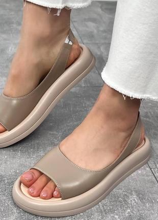 Босоножки кожа