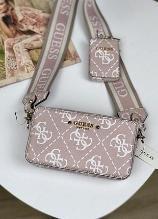 Сумка жіноча крос-боді guess оригінал rea quattro g mini camera crossbody пудрова гесс крос боді