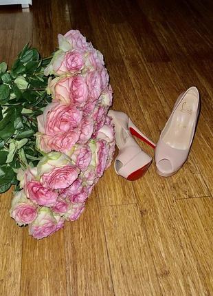Туфли женские christian louboutin