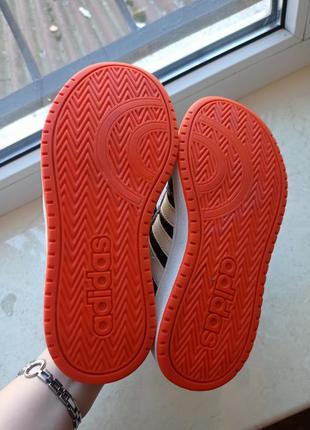 Оригінальні кросівки adidas3 фото