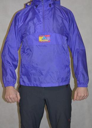 Бігова куртка sportswear (s)