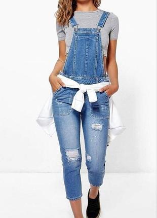 Суперовый комбинезон с рваностями boohoo petite