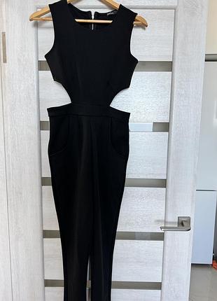 Секси брючный комбинезон с вырезами на боках