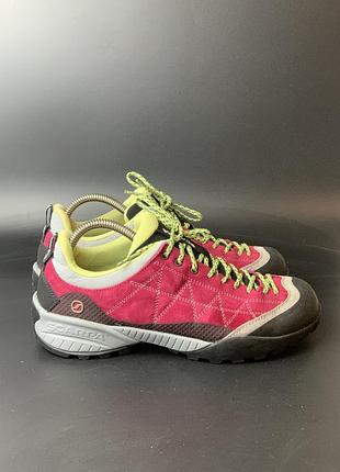 Кроссовки треккинговые scarpa