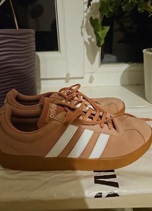 Кеди adidas