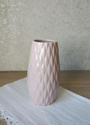 Изысканная нежно-розовая керамическая ваза3 фото