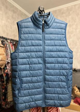 Жилетка пуховая безрукавка мужская