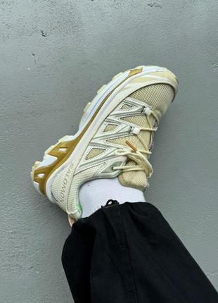 Жіночі кросівки білі з золотим salomon xt-6 white/gold5 фото