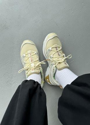 Жіночі кросівки білі з золотим salomon xt-6 white/gold8 фото