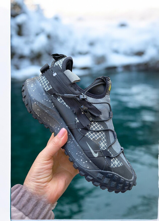 Nike acg mounth low zip