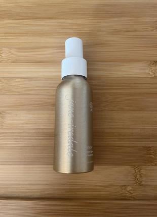 Увлажняющий, фиксируя спрей jane iredale