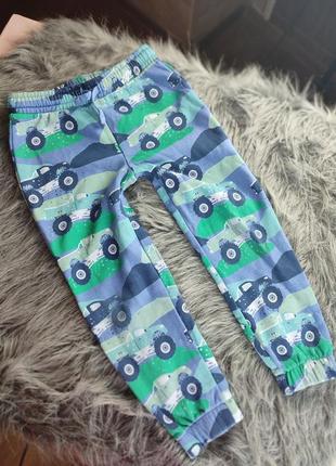 Спортивные штанишки