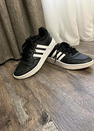Кросівки adidas