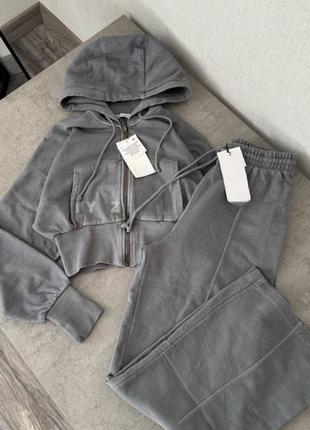 Спортивный костюм zara
