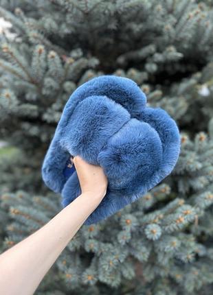 Пухнасті тапочки