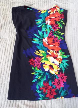 Легкое платье в цветочный принт2 фото