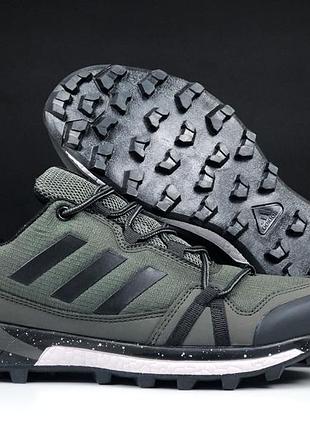 Adidas terrex темно зелені хакі кросівки кеди чоловічі адідас терекс осінні зимові термо теплі низькі  водонепроникні ботінки сапоги