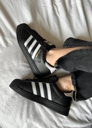 Adidas superstar чорні з білим 2w black / white premium
(жіночі та чоловічі розміри)5 фото