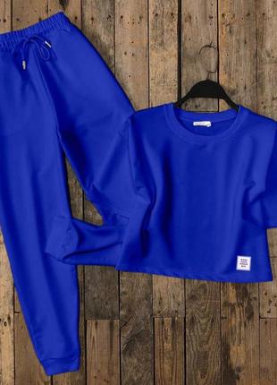 Костюм (укороченная футболка + джоггеры)