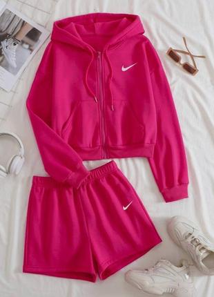 Малиновий рожевий жіночий прогулянковий повсякденний костюм шорти кофта на блискавці жіночий спортивний костюм з шортами кофтою на молнії1 фото