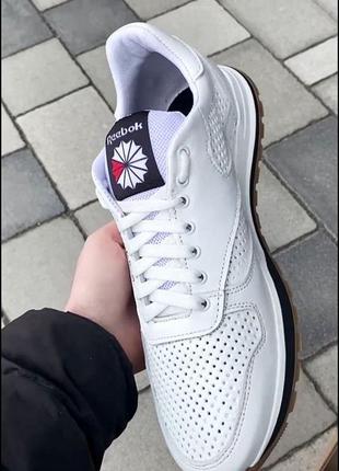 Мужские белые кроссовки с логотипом reebok натуральная кожа перфорация5 фото