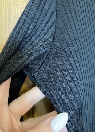 Чорне тонке модне плаття на фігурі в рубчик тягнеться 50-525 фото