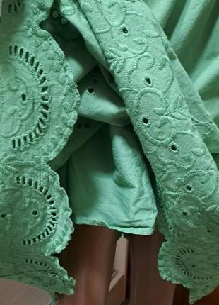 Зелена бавовняна сукня на бретельках8 фото
