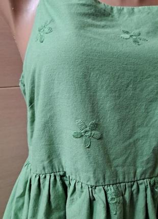 Зелена бавовняна сукня на бретельках7 фото