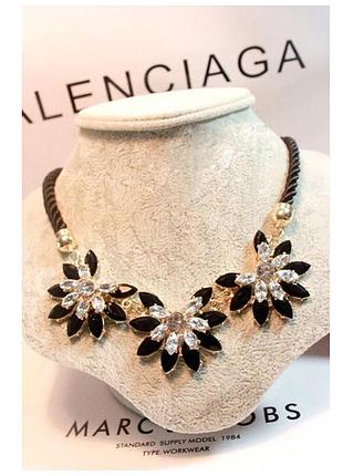 Красивое колье