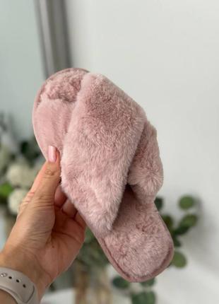Кімнатні тапочки рожевий