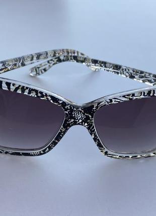 Окуляри сонцезахисні в стилі dolce&gabbana котяче око іміджеві оправа метелик3 фото