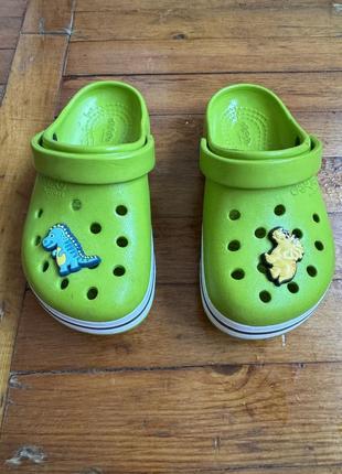 Crocs  (jibbitz by crocs) c 11