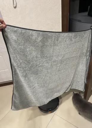 Новое полотенце 140 см на 70 см
