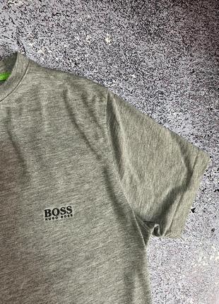 Серая футболка мужская hugo boss (оригинал)3 фото