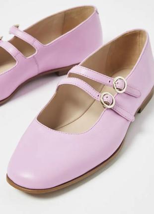 Трендовые кожаные туфельки мери джейн oliver bonas нежно пурпурный цвет