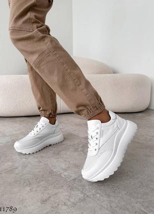 Жіночі шкіряні білі кросівки на підвищеній підошві, женские белые кроссовки натуральная кожа2 фото