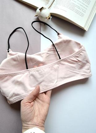 Женский короткий топ-бандо на бретелях розовый3 фото
