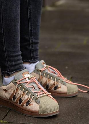 Женские кроссовки adidas superstar x melting sadness green brown1 фото