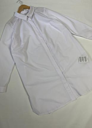 Нова білосніжна сорочка