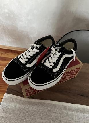 Оригінальні кеди vans