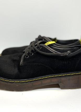 Женские туфли dr. martens