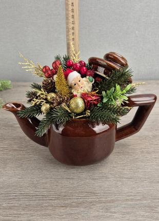 Різдвяна композиція у чайничку. новорічний декор!