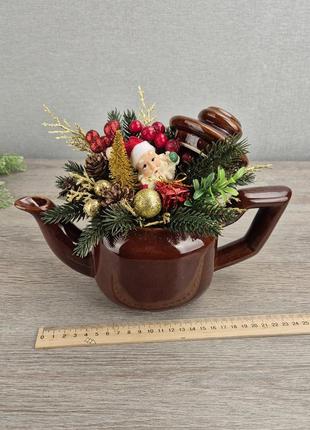 Різдвяна композиція у чайничку. новорічний декор!