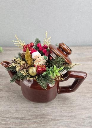 Різдвяна композиція у чайничку. новорічний декор!