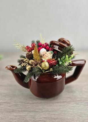 Різдвяна композиція у чайничку. новорічний декор!